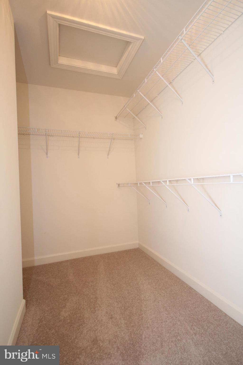 LORTON STATION - Residential Lease