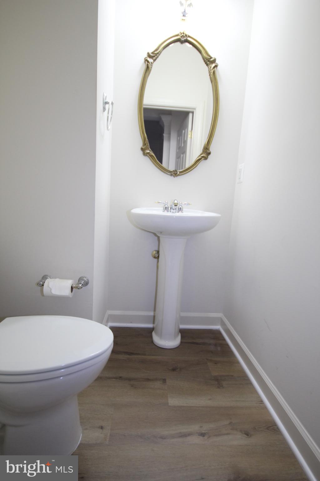 LORTON STATION - Residential Lease