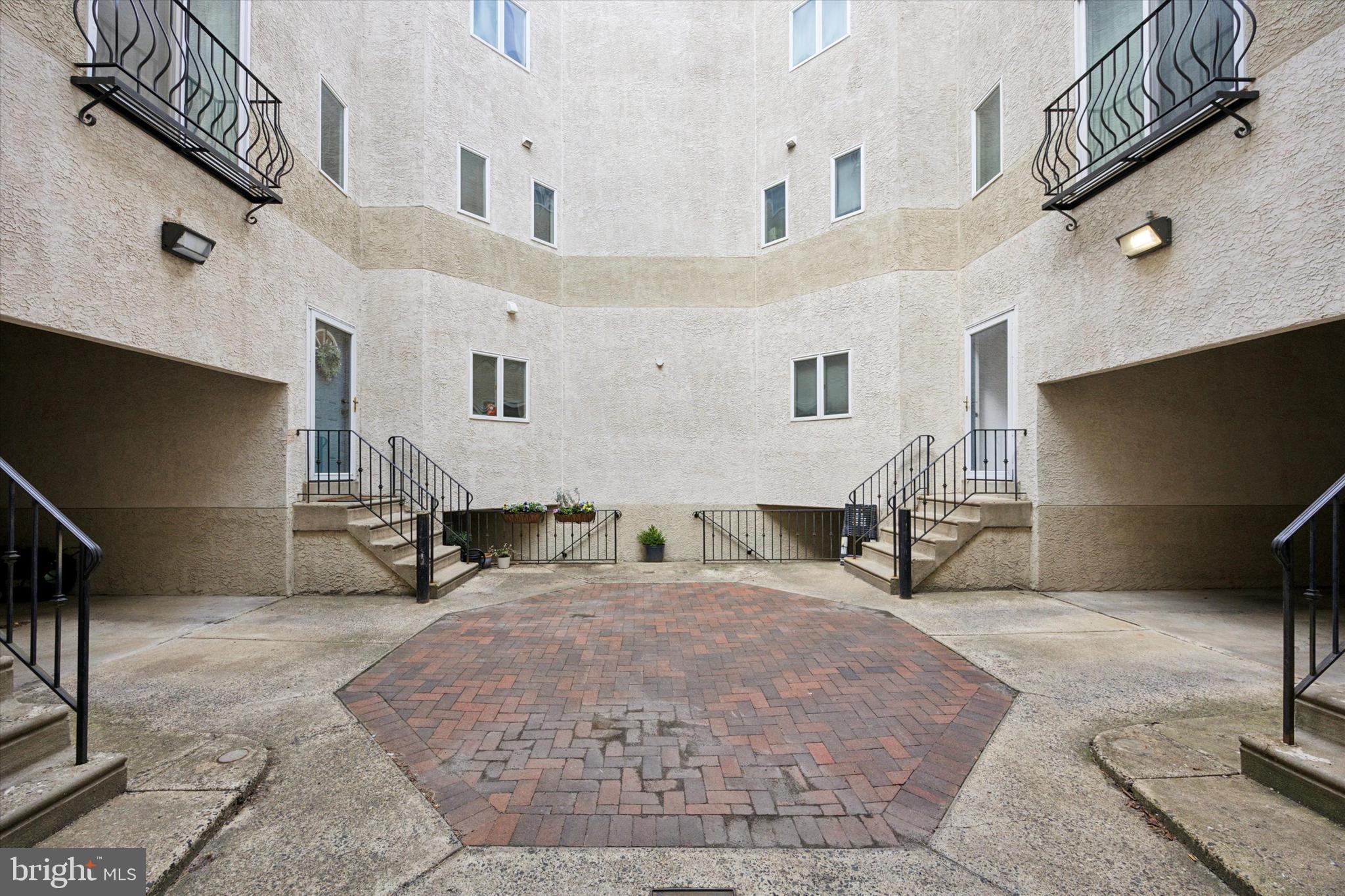 BELLA VISTA - Residential