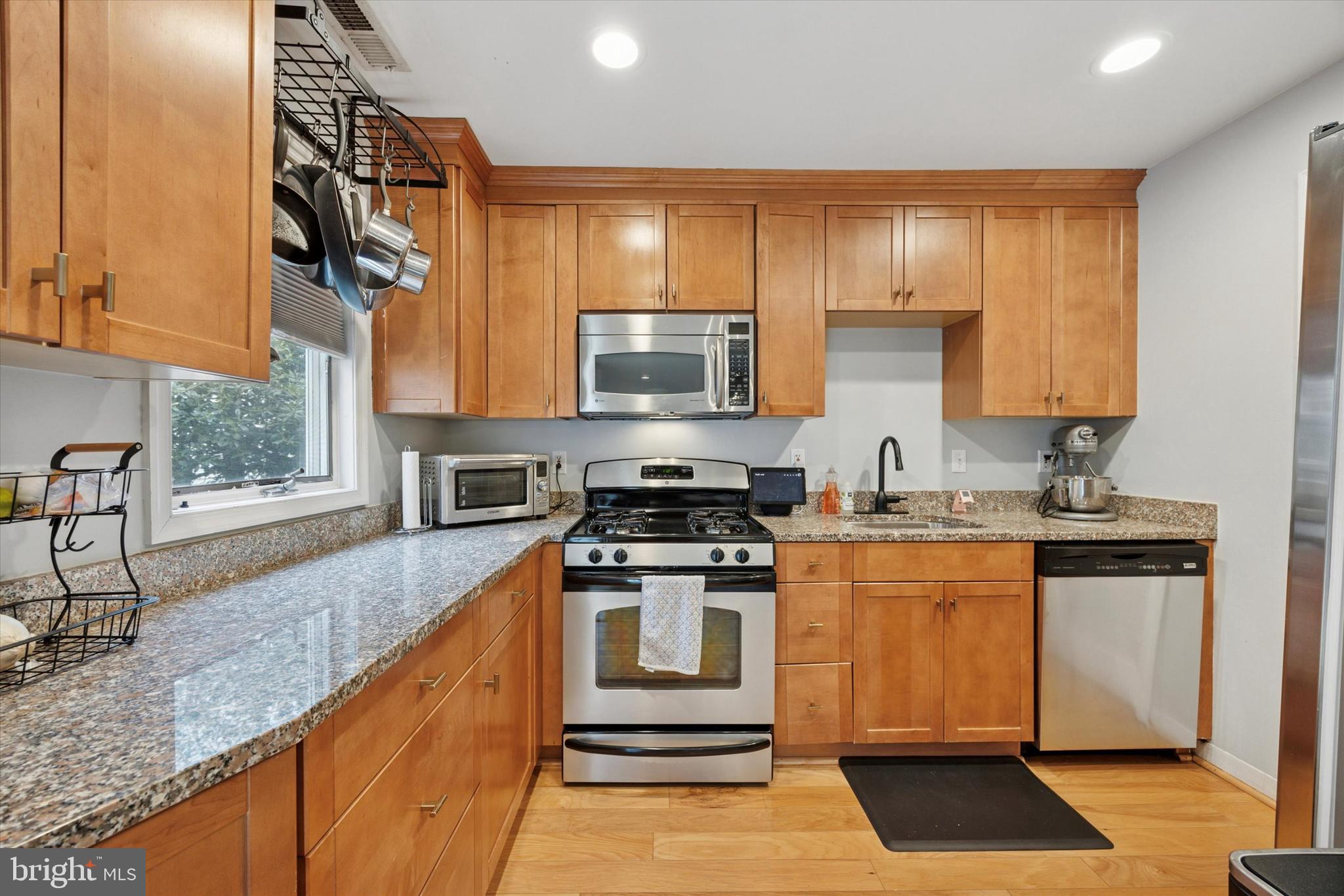 BELLA VISTA - Residential