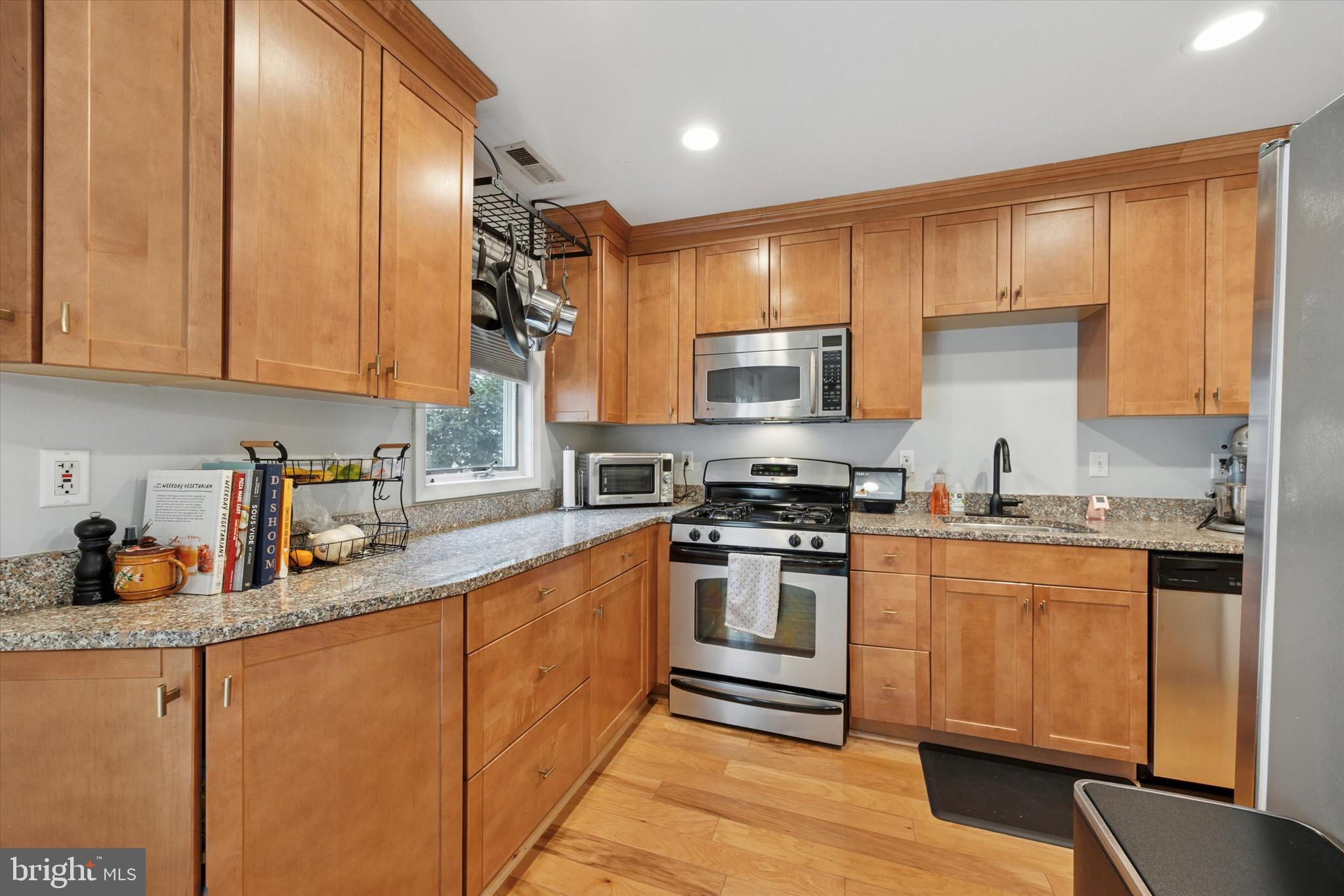 BELLA VISTA - Residential