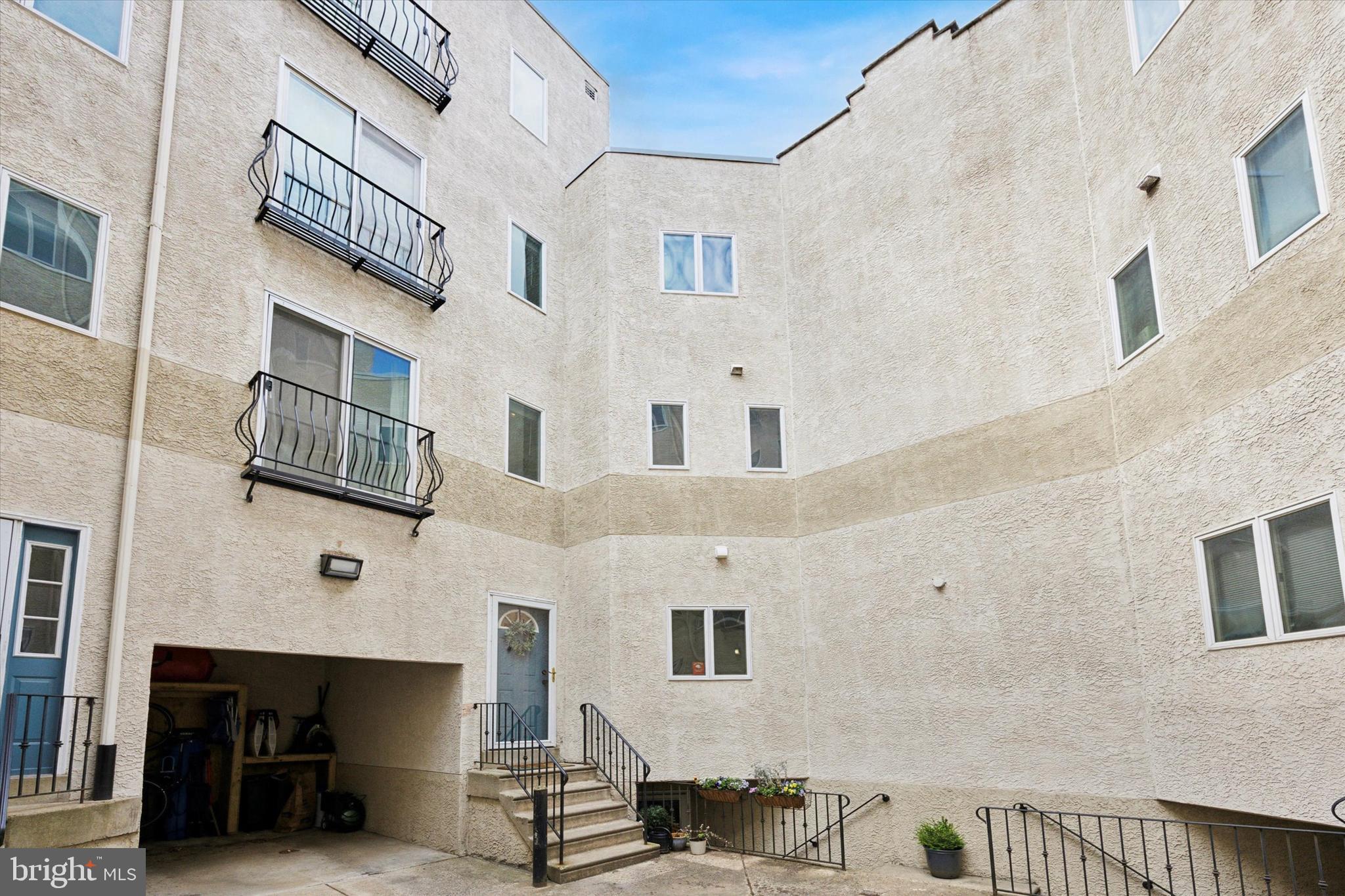 BELLA VISTA - Residential