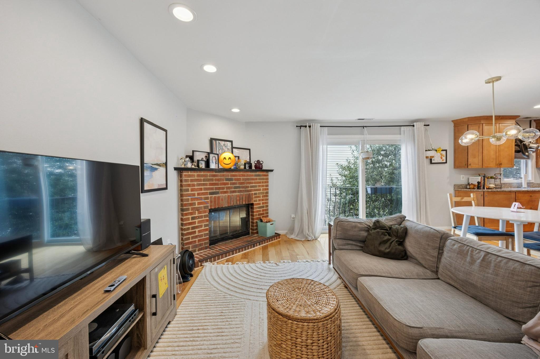 BELLA VISTA - Residential