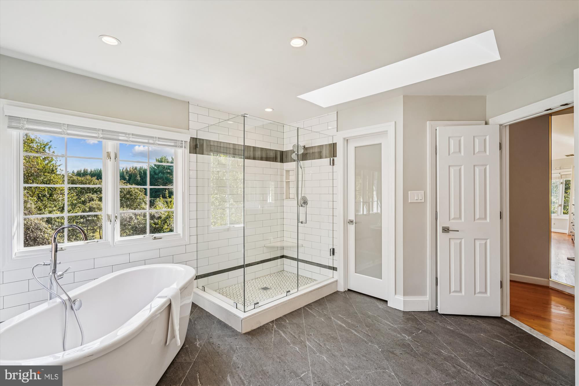 AVENEL - Residential