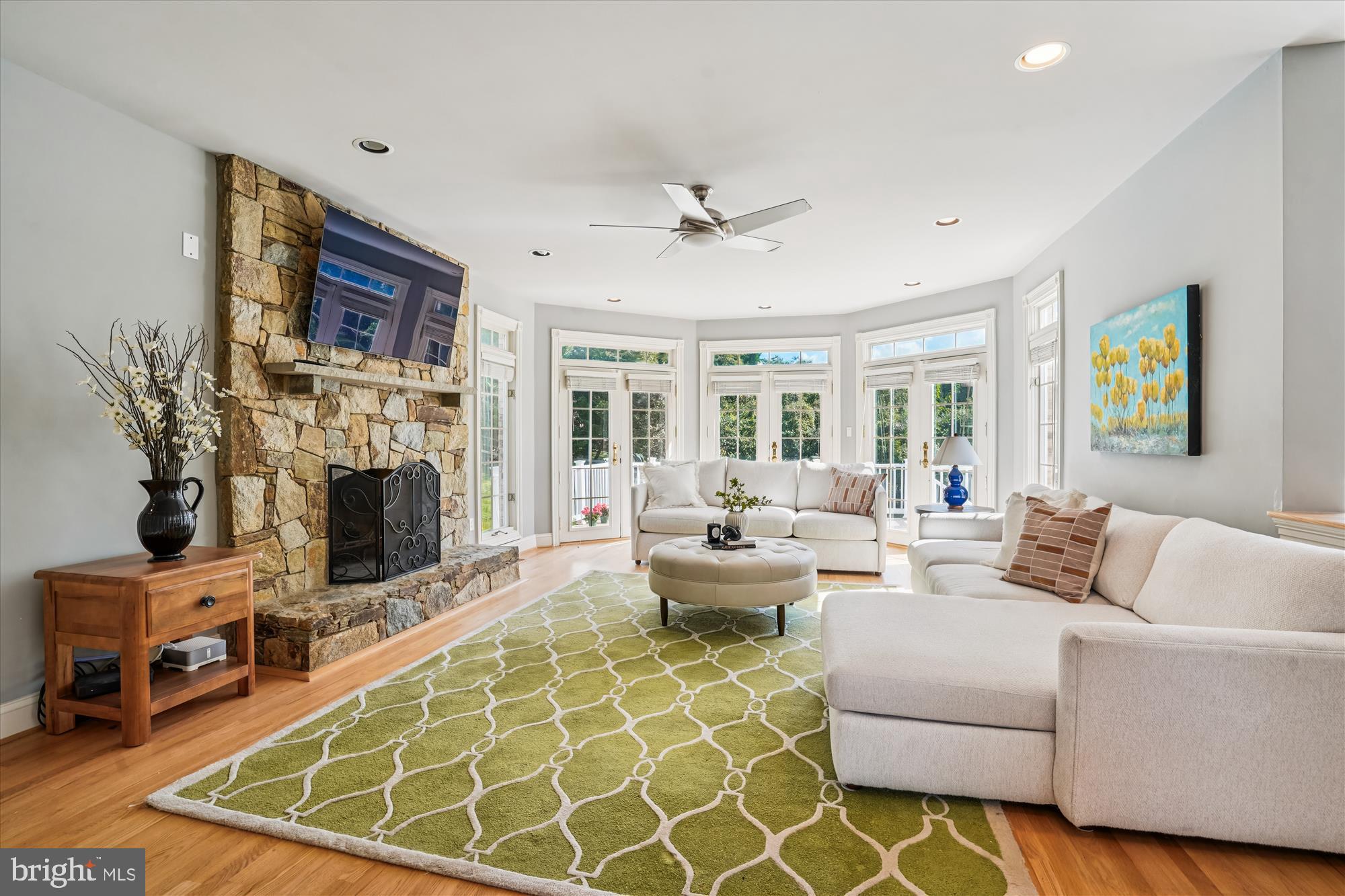 AVENEL - Residential