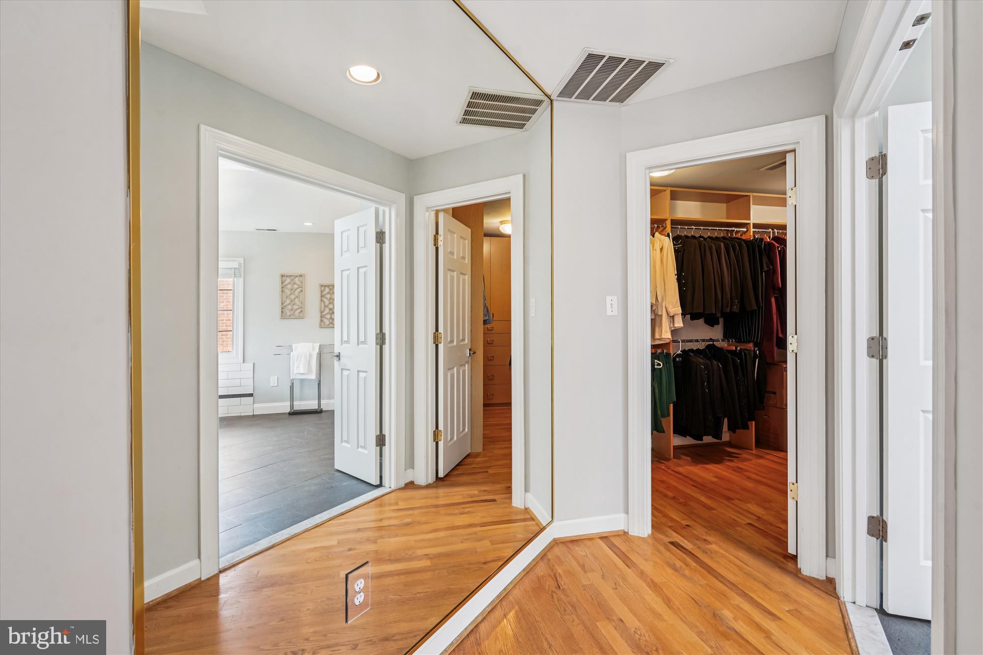 AVENEL - Residential