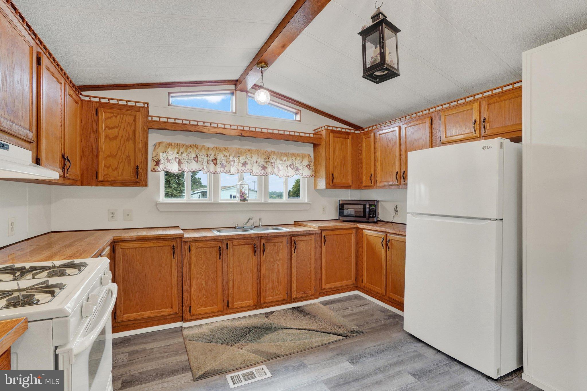 144 CARBRIDGE ROAD W