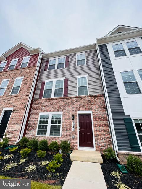 TUSCARORA CREEK - Residential Lease