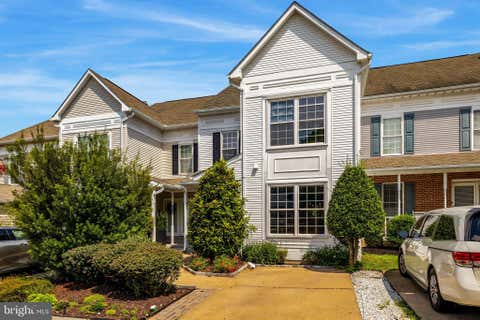 Photo of 13112 Hearthside Lane, FAIRFAX, VA 22033 (MLS # VAFX2334272)