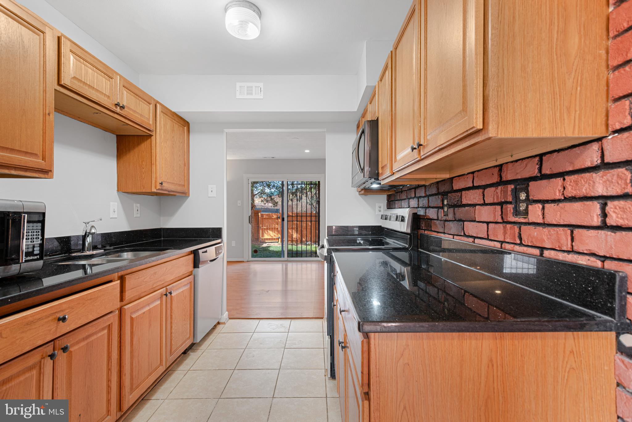 GLASSMANOR - Residential