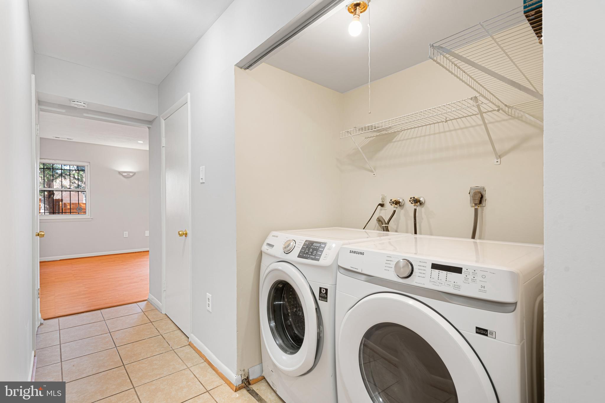 GLASSMANOR - Residential