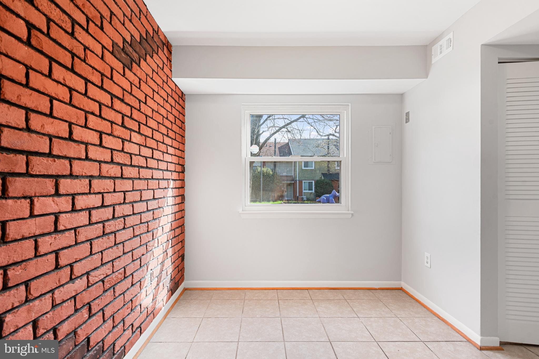 GLASSMANOR - Residential