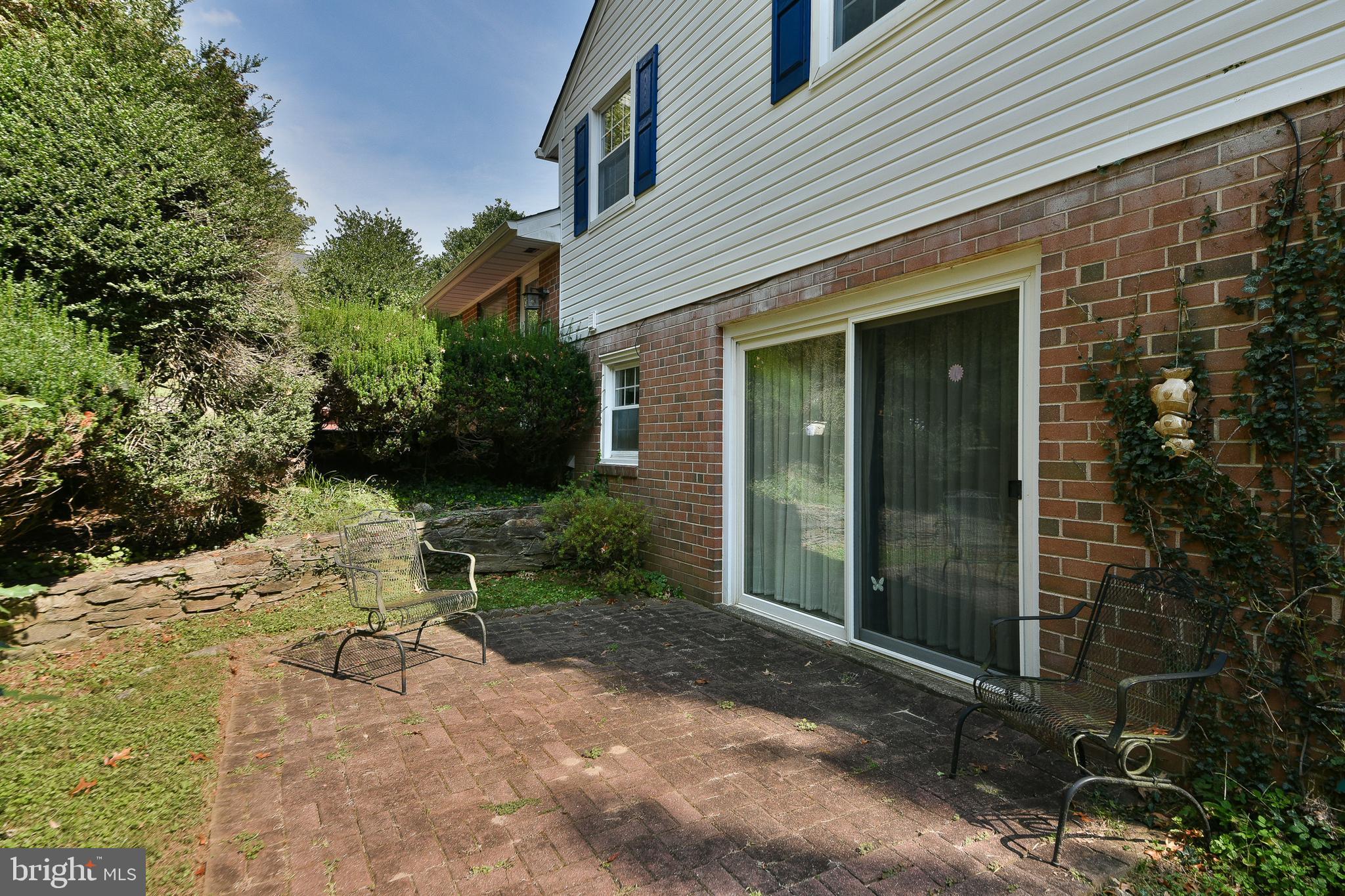 MEADOWBROOK - Residential