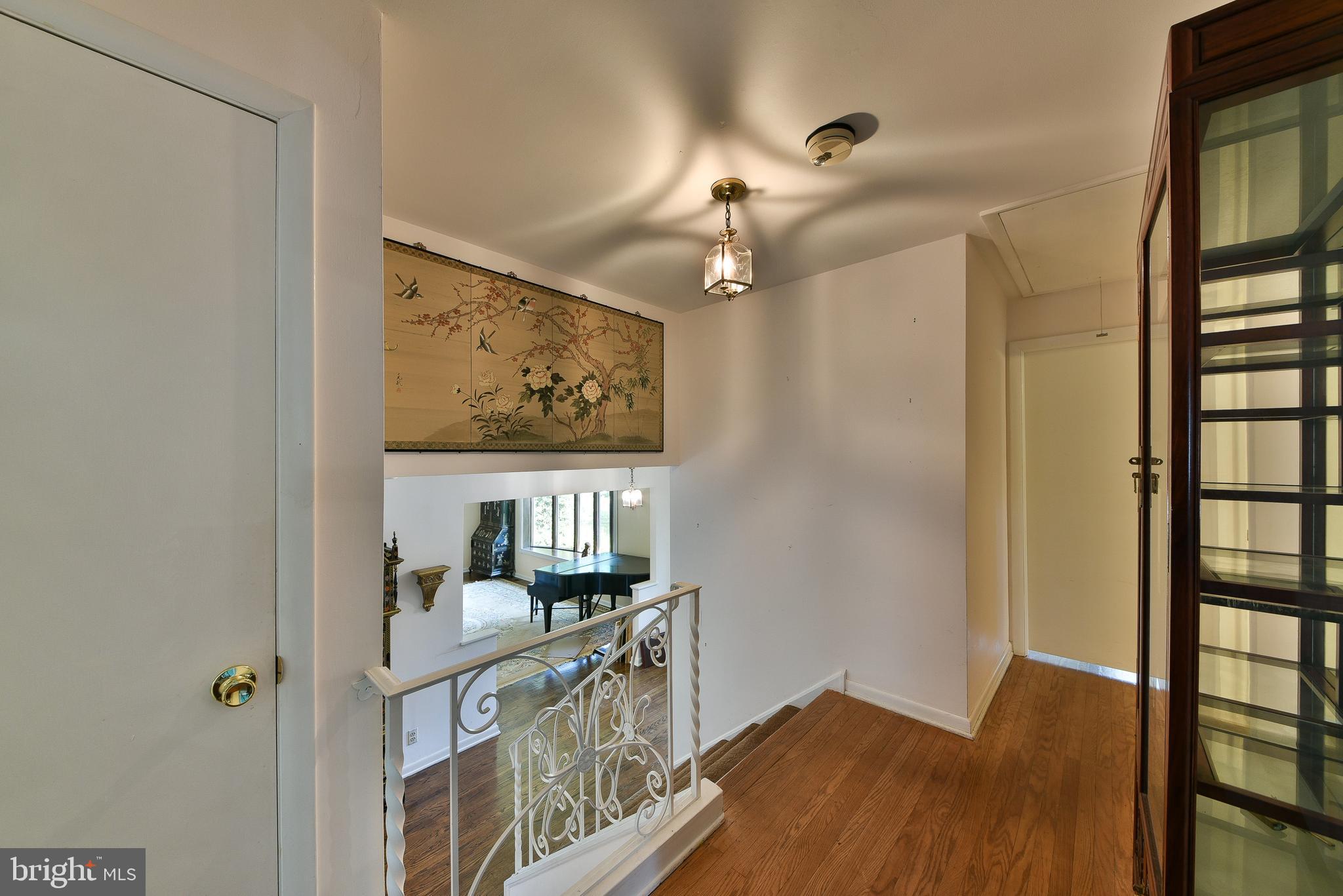 MEADOWBROOK - Residential