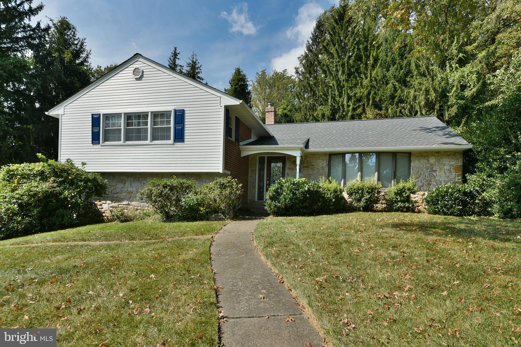 MEADOWBROOK - Residential