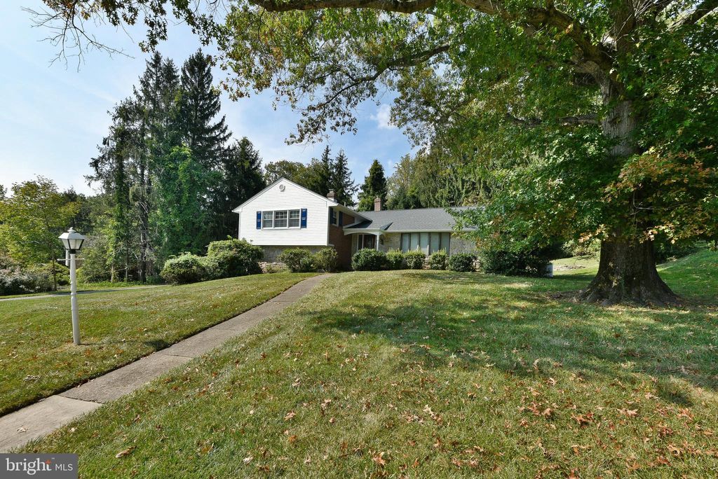 Photo of 1930 Valley Road, JENKINTOWN, PA 19046 (MLS # PAMC2153544)