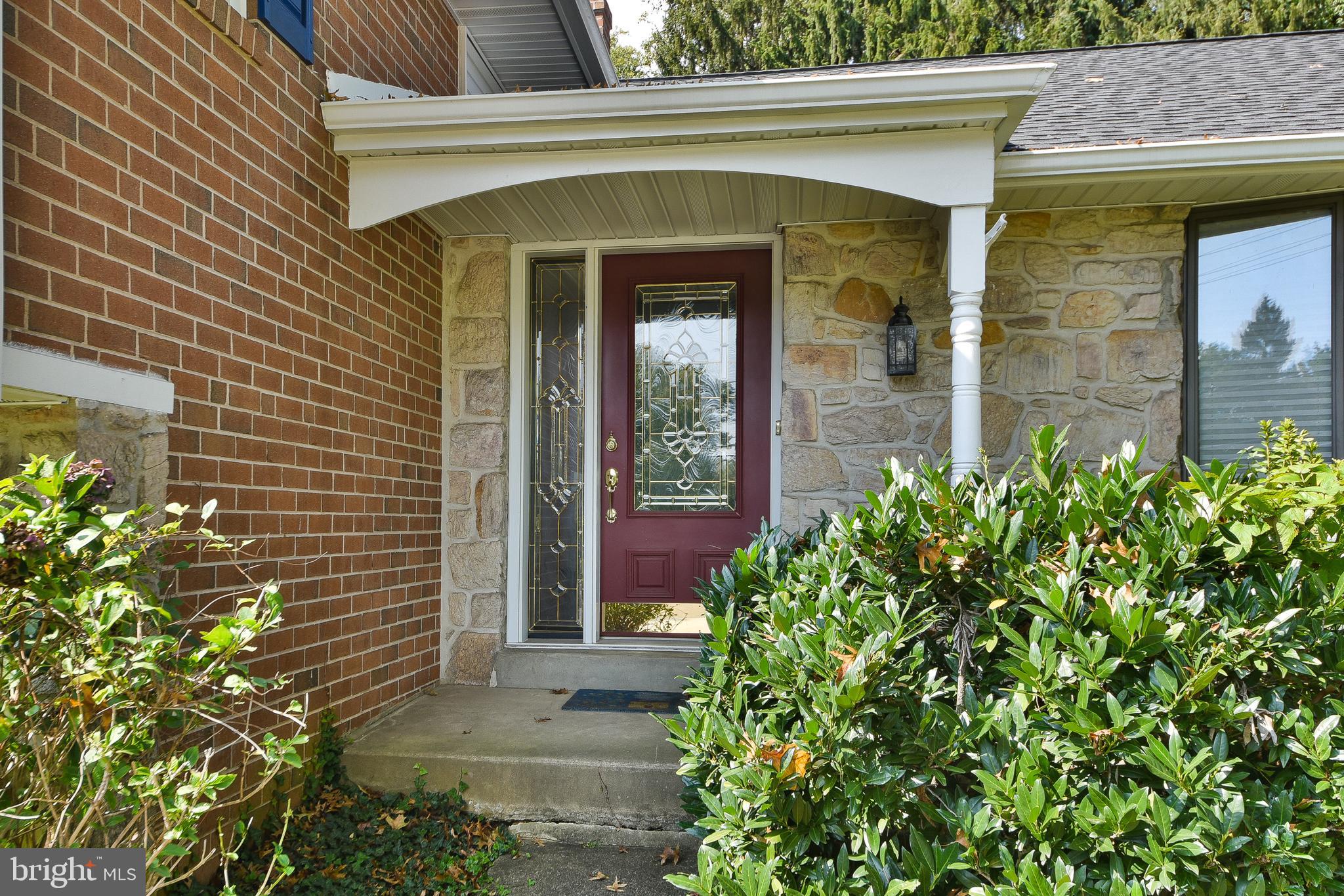 MEADOWBROOK - Residential