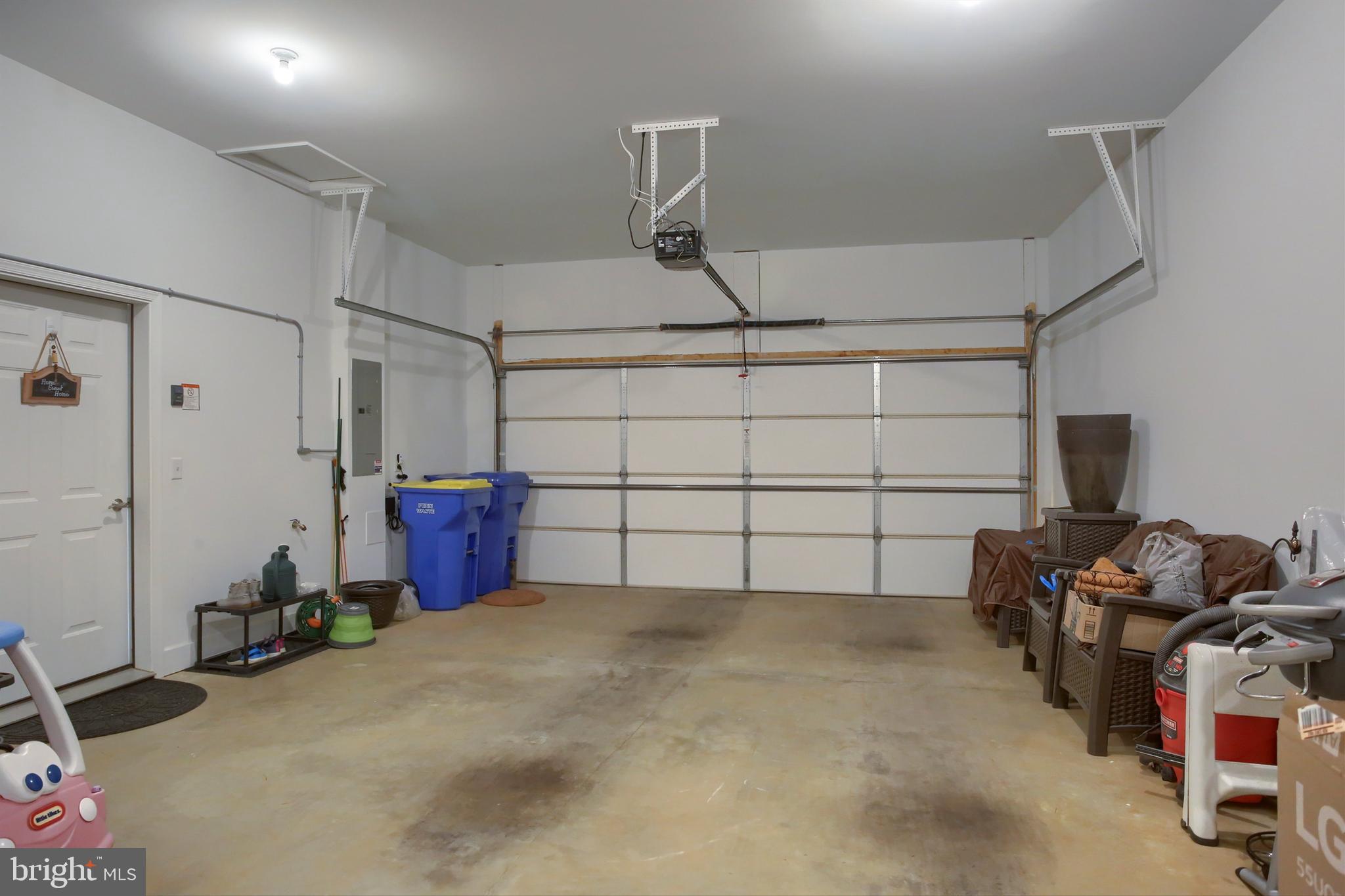 THE MANORS - Residential