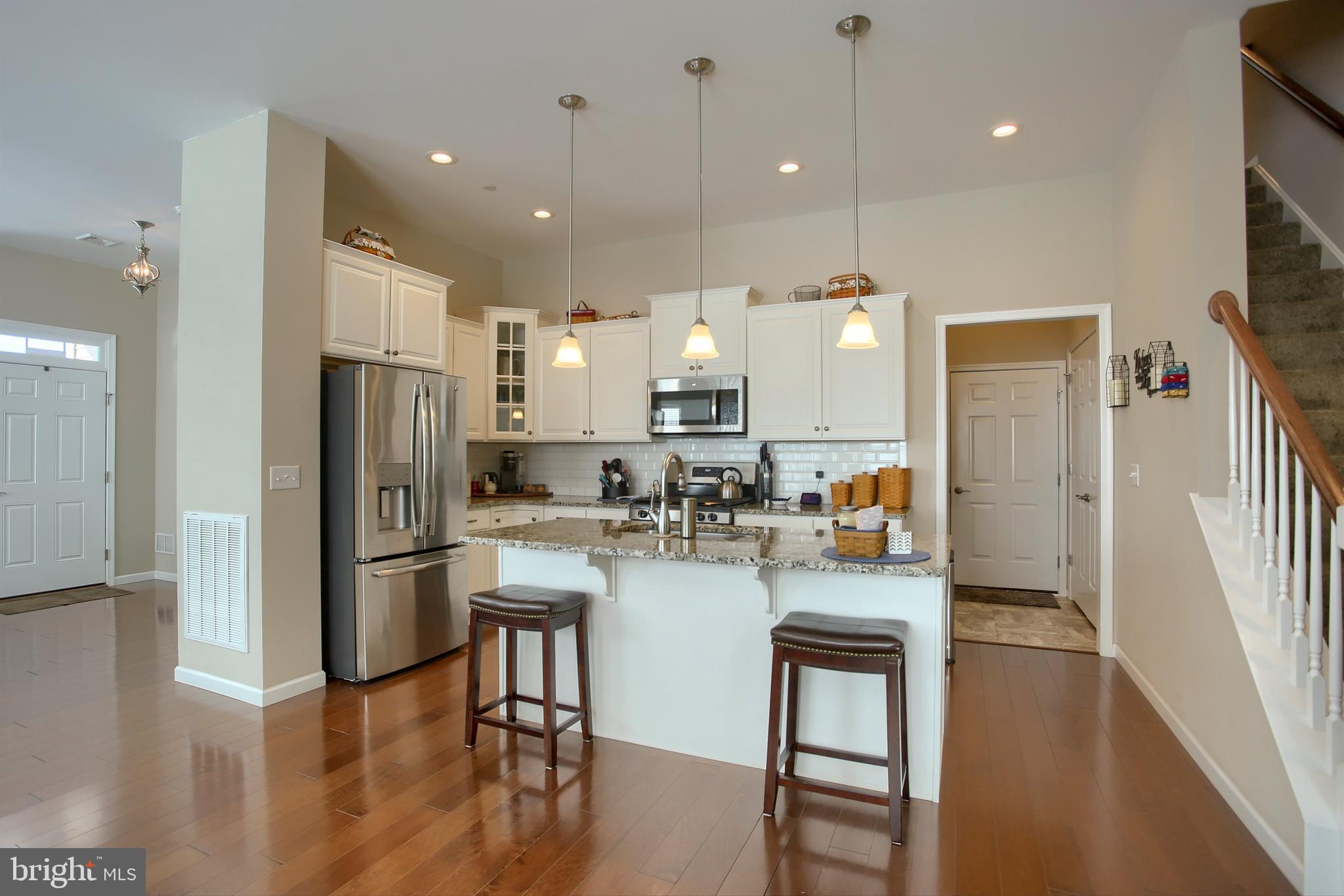 THE MANORS - Residential