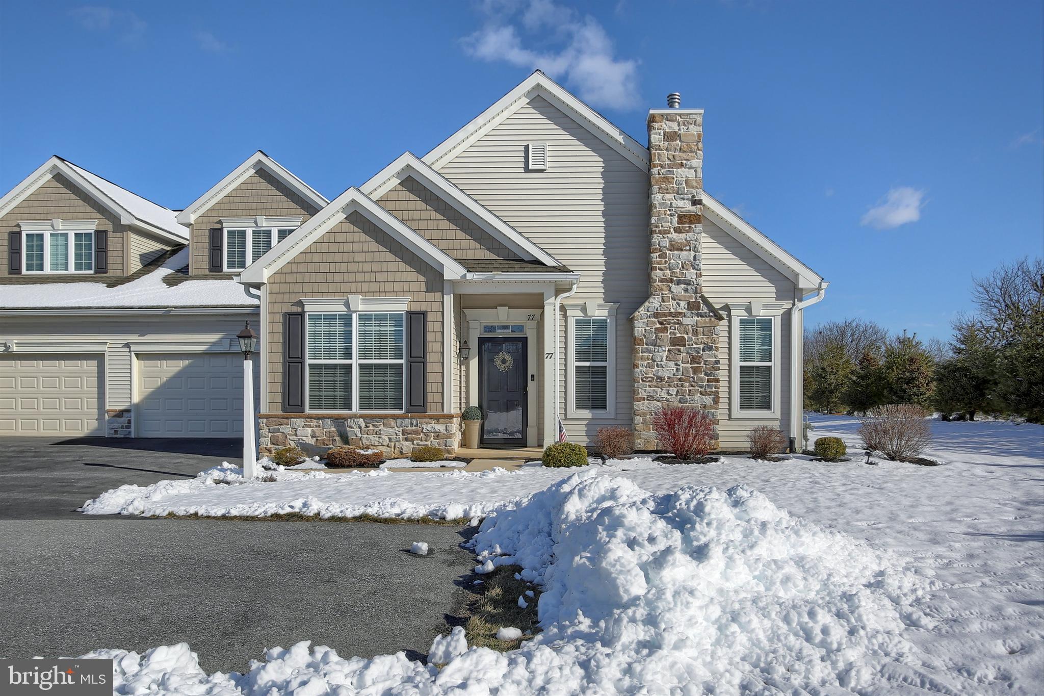 THE MANORS - Residential