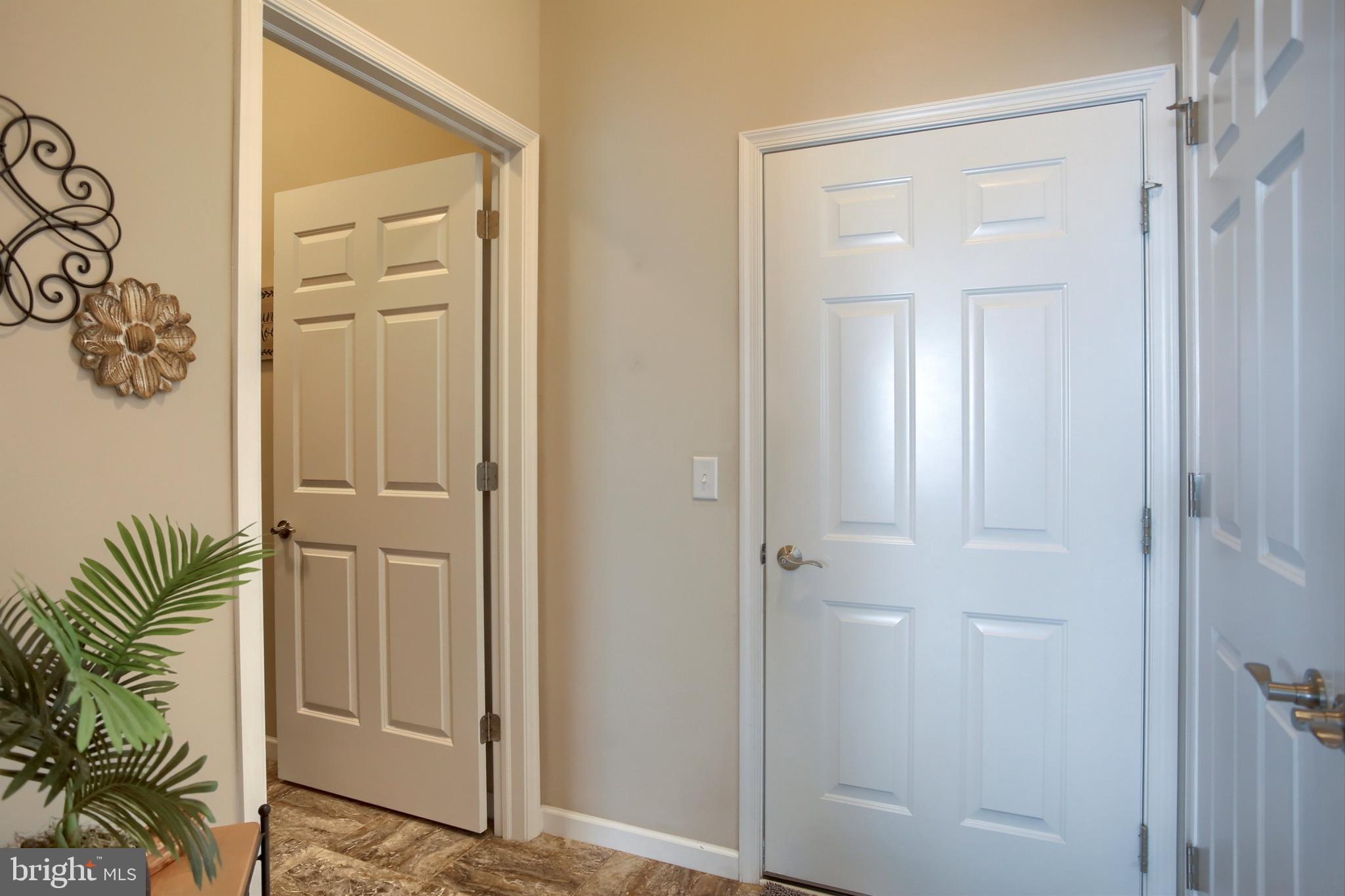 THE MANORS - Residential