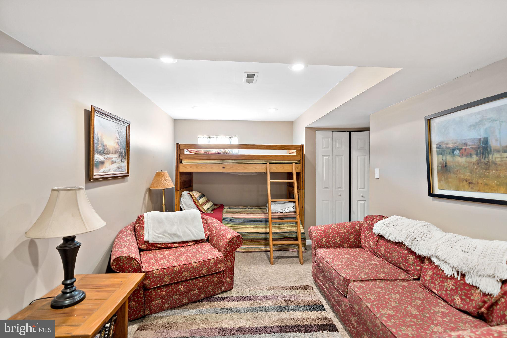 POTOMAC FOREST ESTATES - Residential