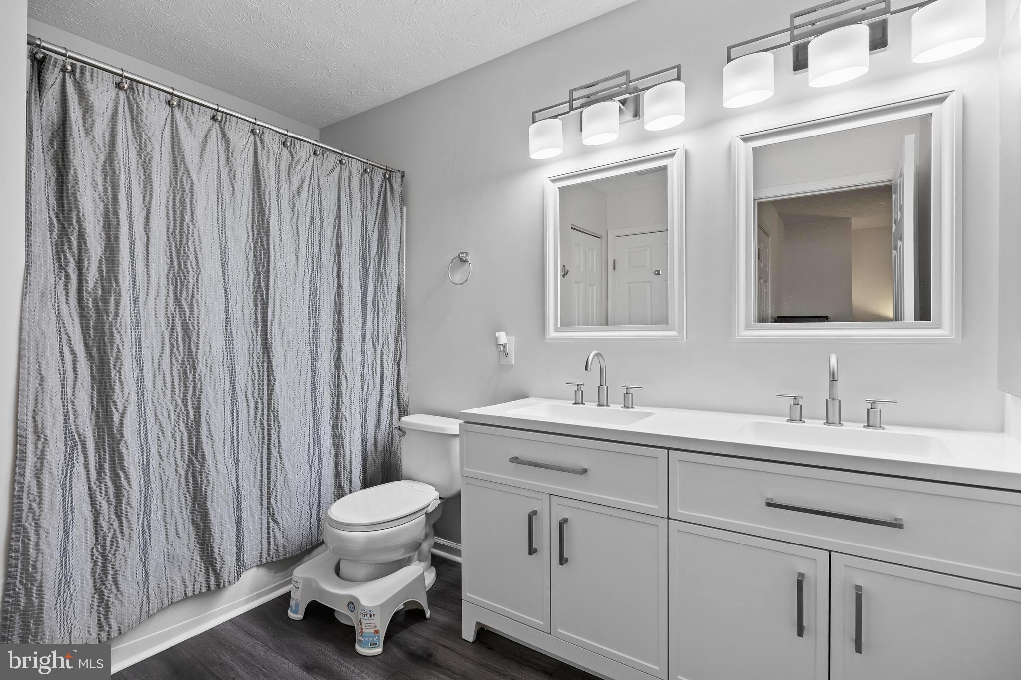 TIMBERLEIGH - Residential