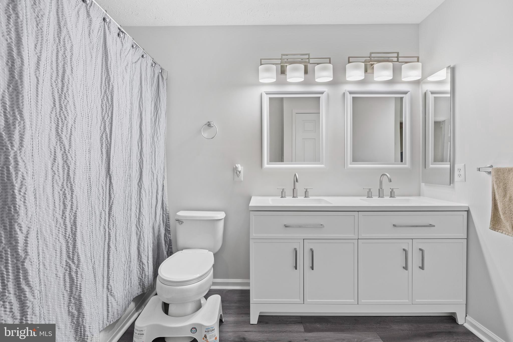 TIMBERLEIGH - Residential