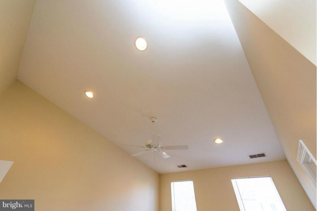 HILLSIDE TERRACE - Residential