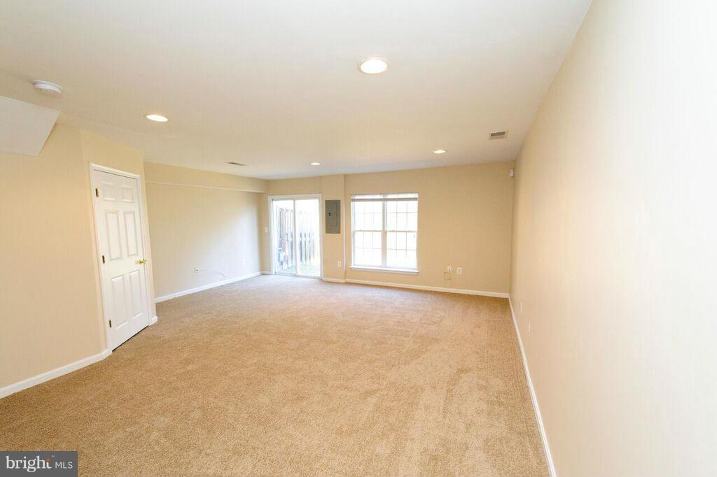 HILLSIDE TERRACE - Residential