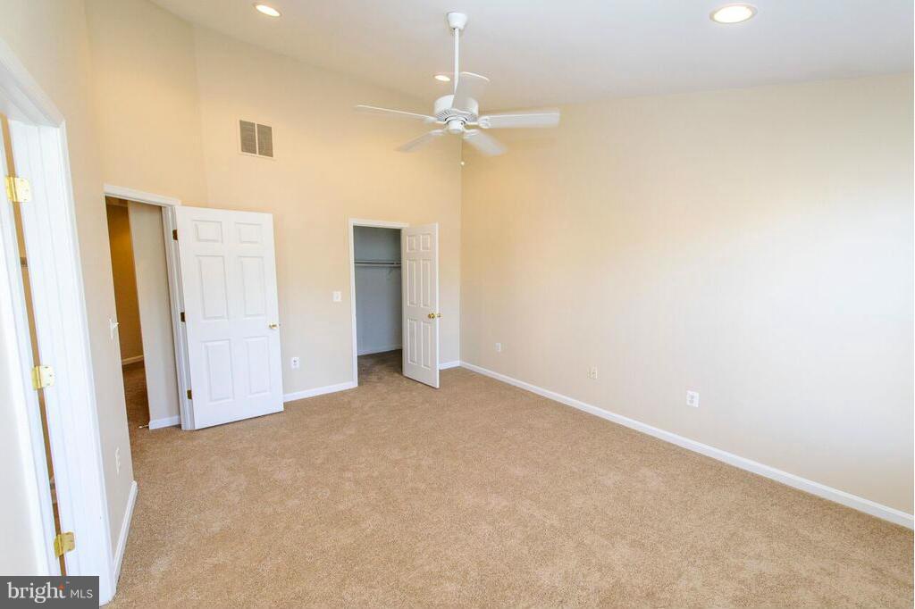 HILLSIDE TERRACE - Residential