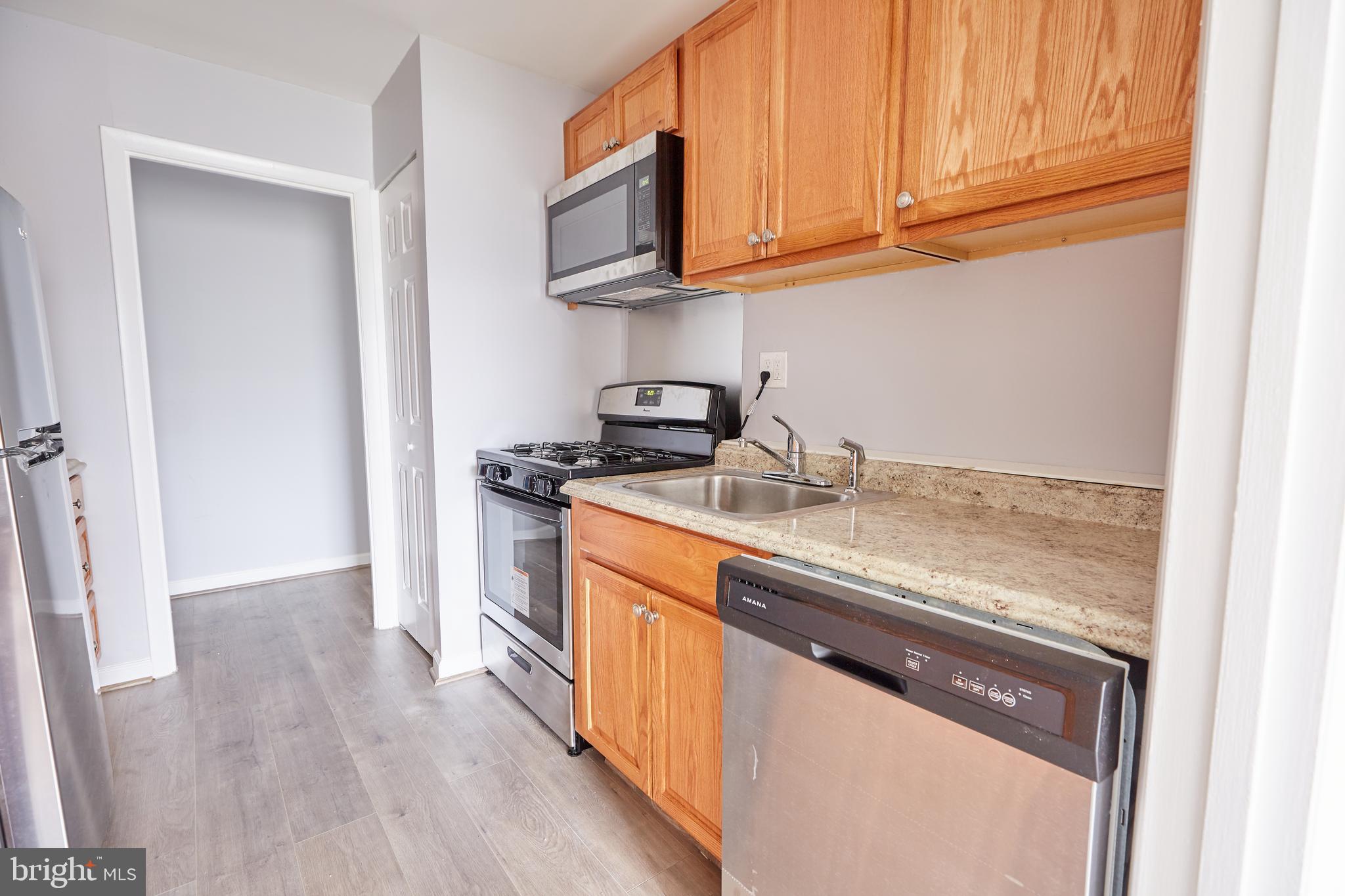 MARLOW TOWERS CONDOMINIUMS - Residential