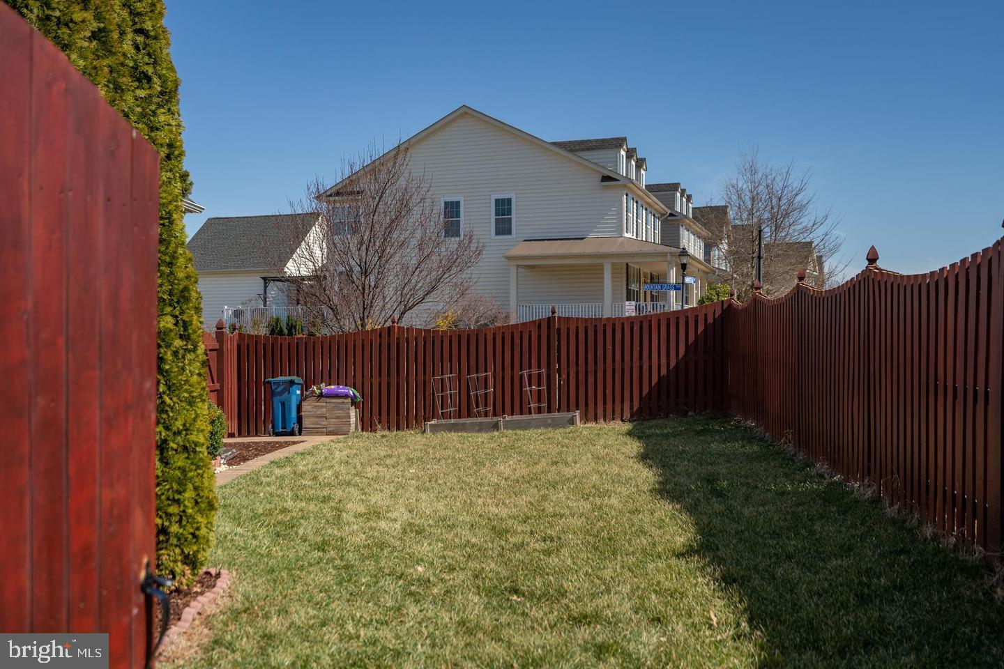 LOUDOUN VALLEY OLD TOWNE - Residential Lease