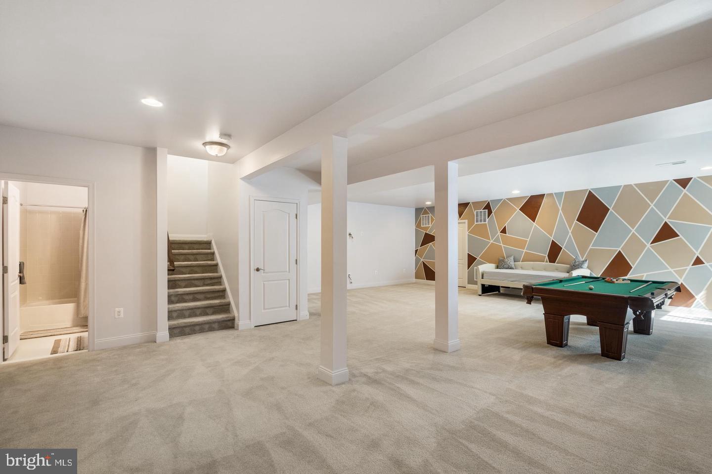 LOUDOUN VALLEY OLD TOWNE - Residential Lease