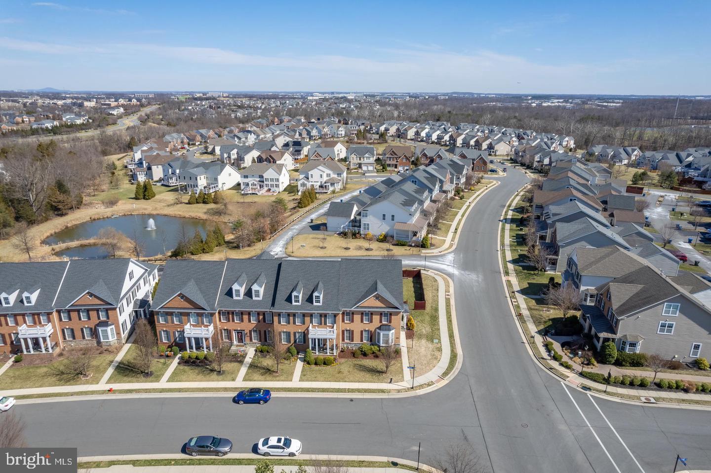 LOUDOUN VALLEY OLD TOWNE - Residential Lease