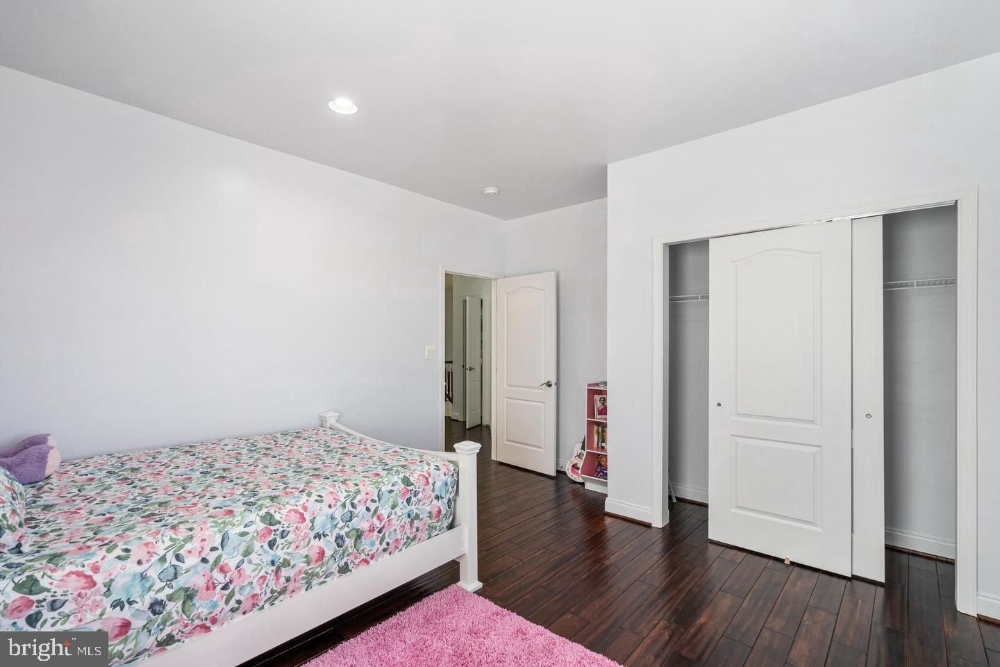 LOUDOUN VALLEY OLD TOWNE - Residential Lease