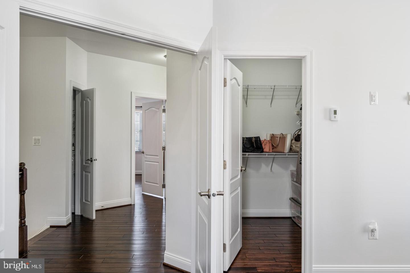 LOUDOUN VALLEY OLD TOWNE - Residential Lease