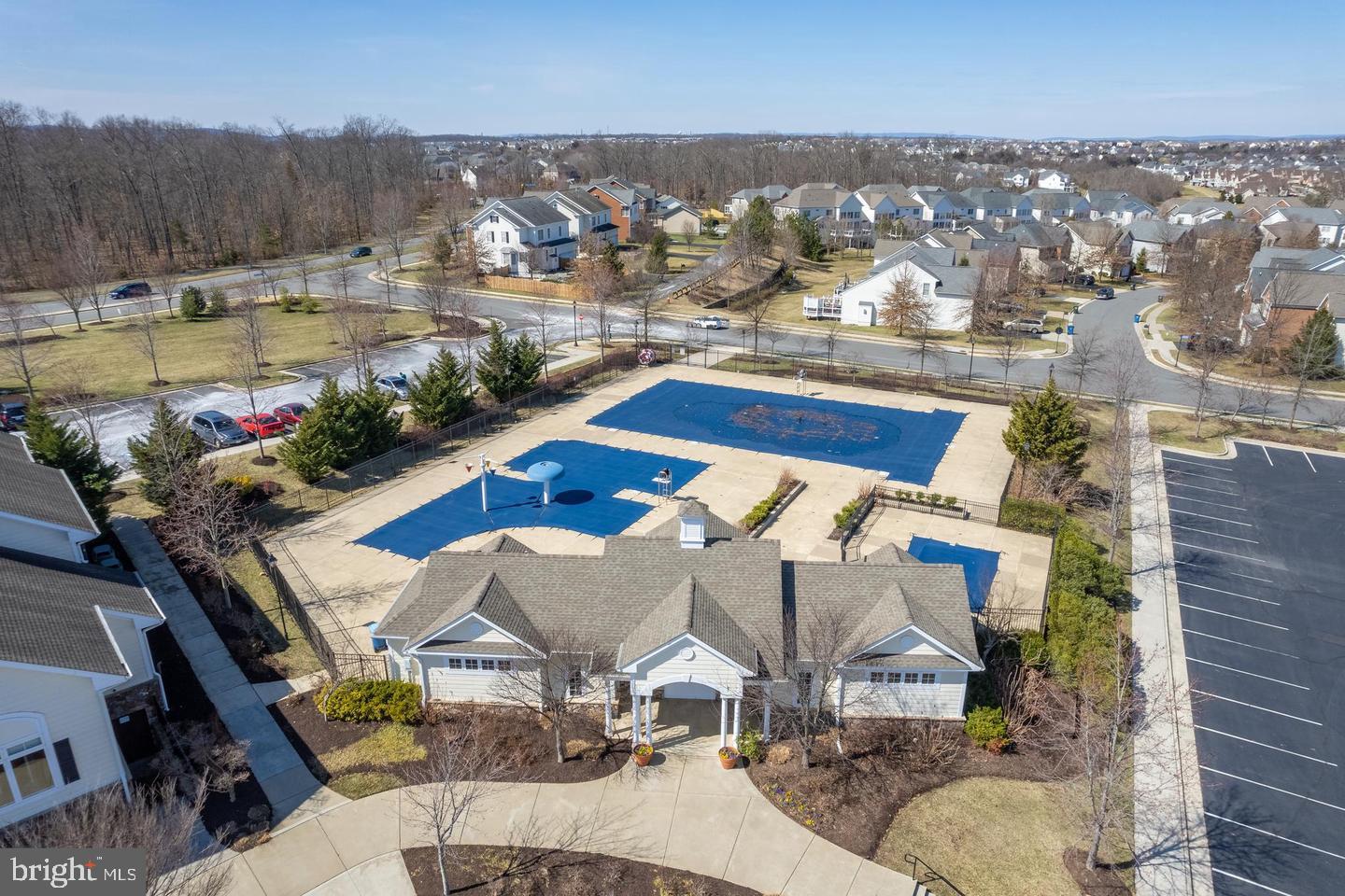 LOUDOUN VALLEY OLD TOWNE - Residential Lease