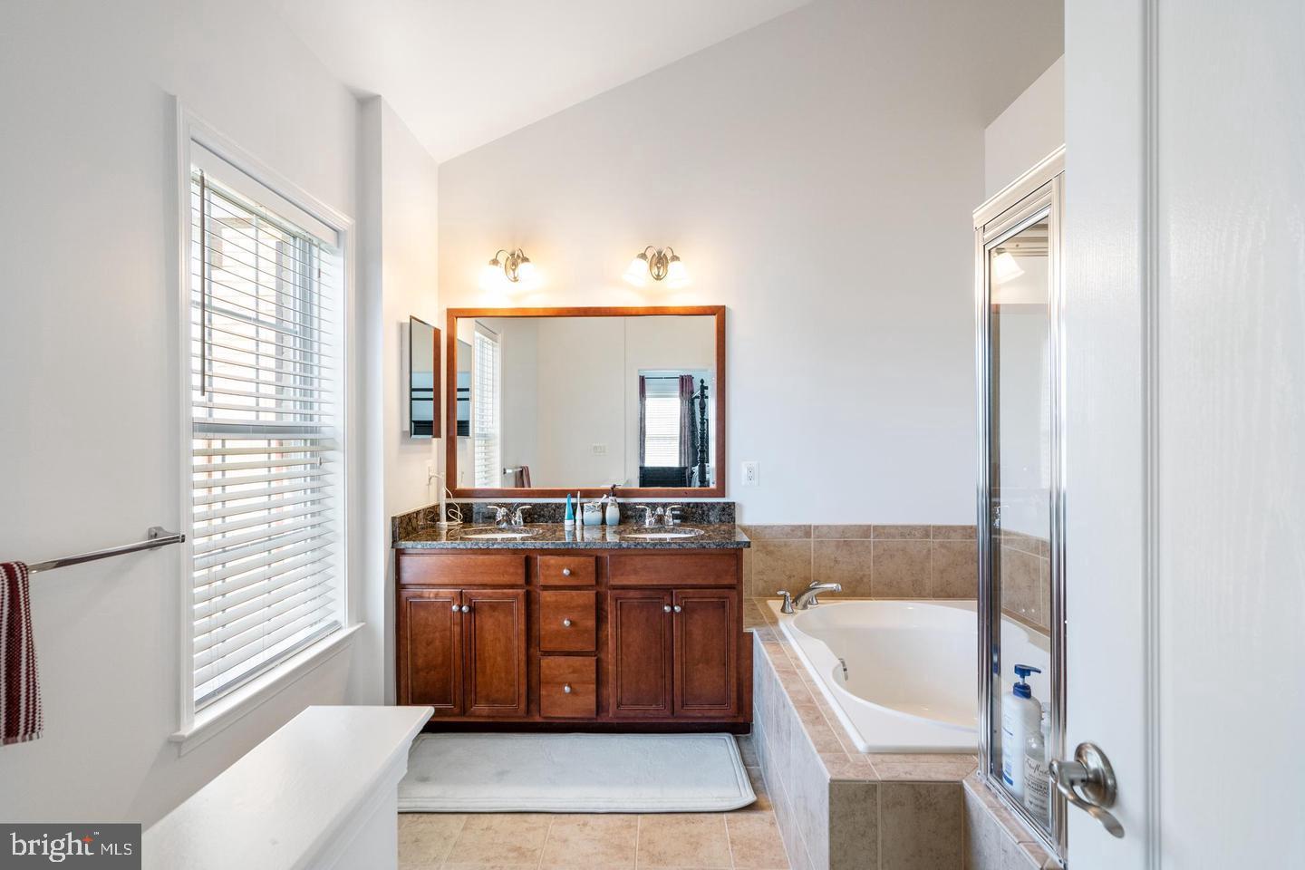 LOUDOUN VALLEY OLD TOWNE - Residential Lease