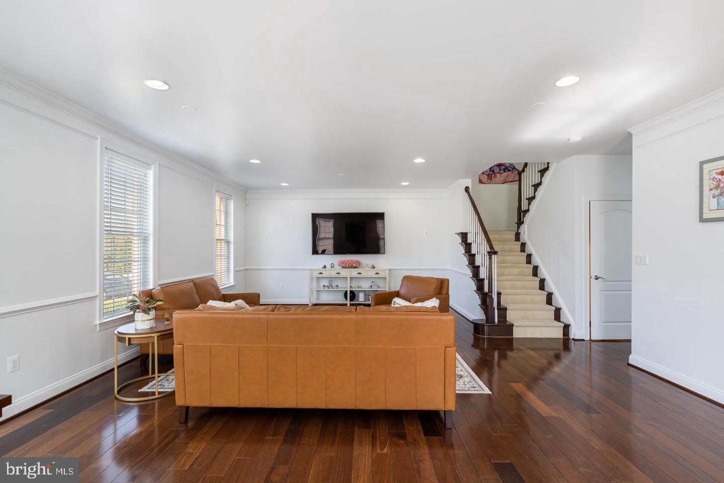 LOUDOUN VALLEY OLD TOWNE - Residential Lease