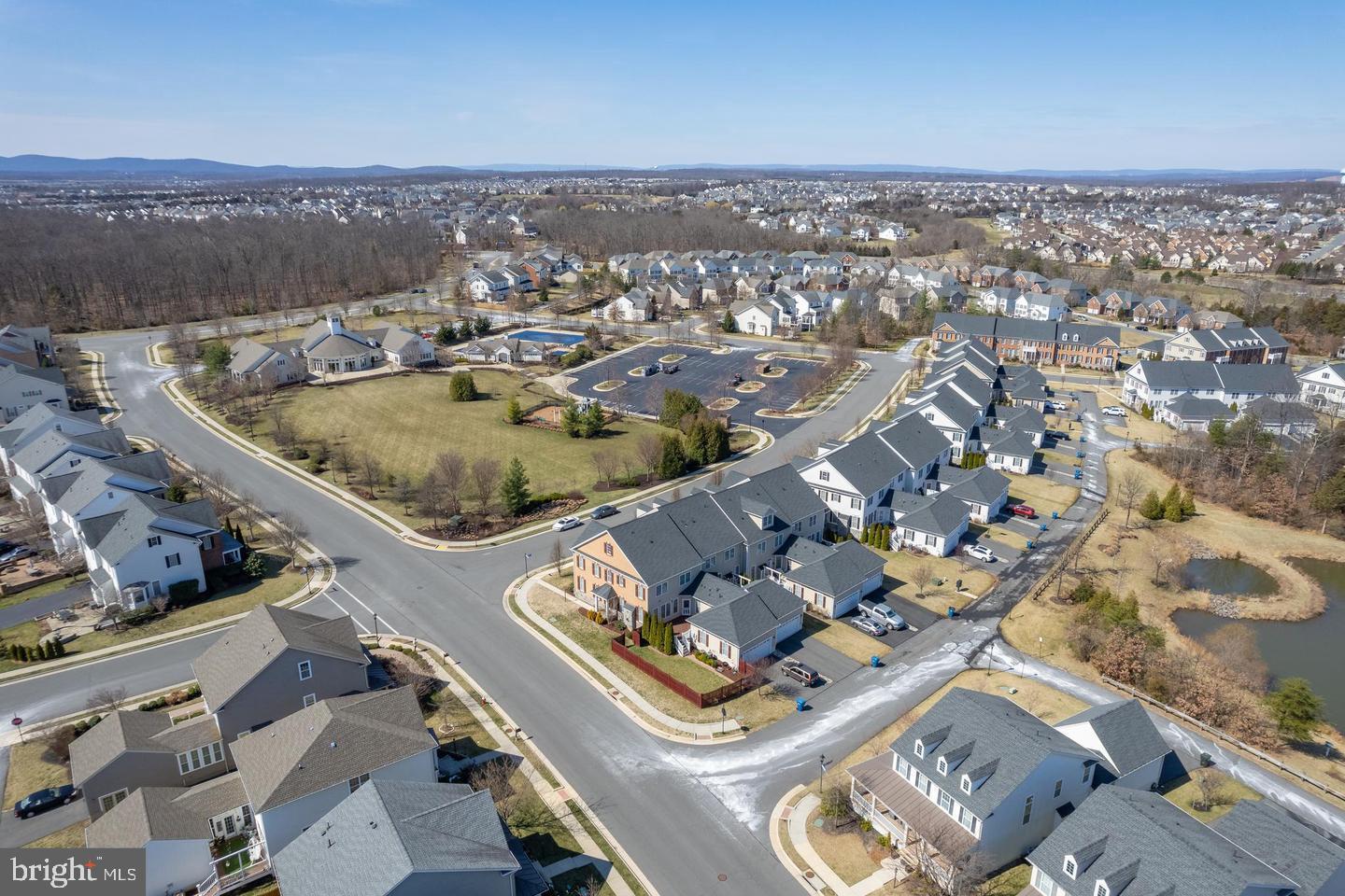 LOUDOUN VALLEY OLD TOWNE - Residential Lease