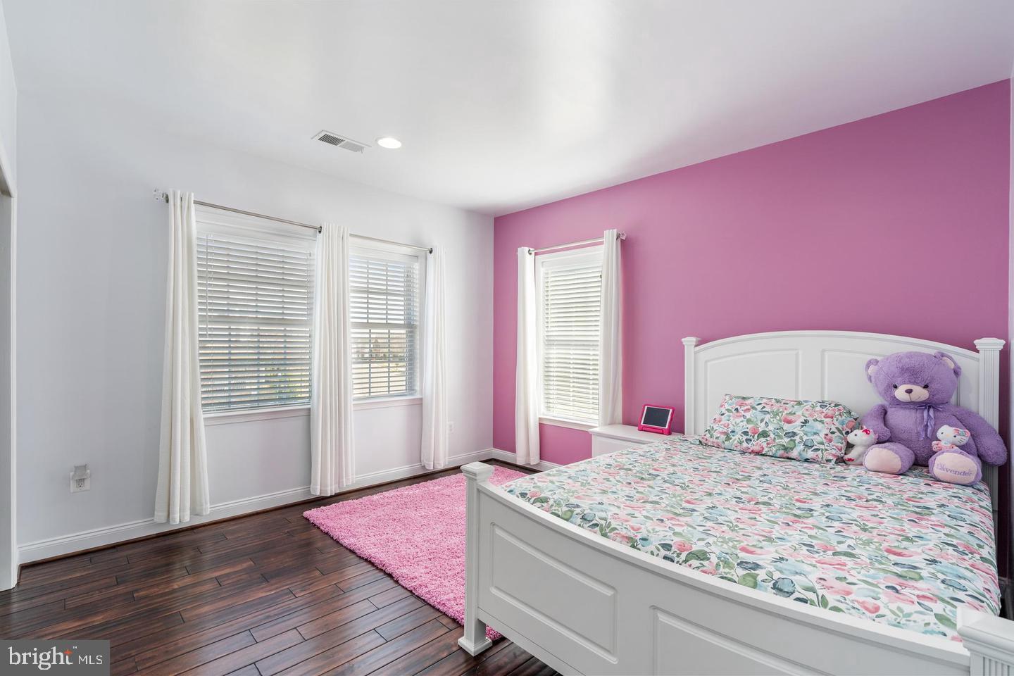 LOUDOUN VALLEY OLD TOWNE - Residential Lease