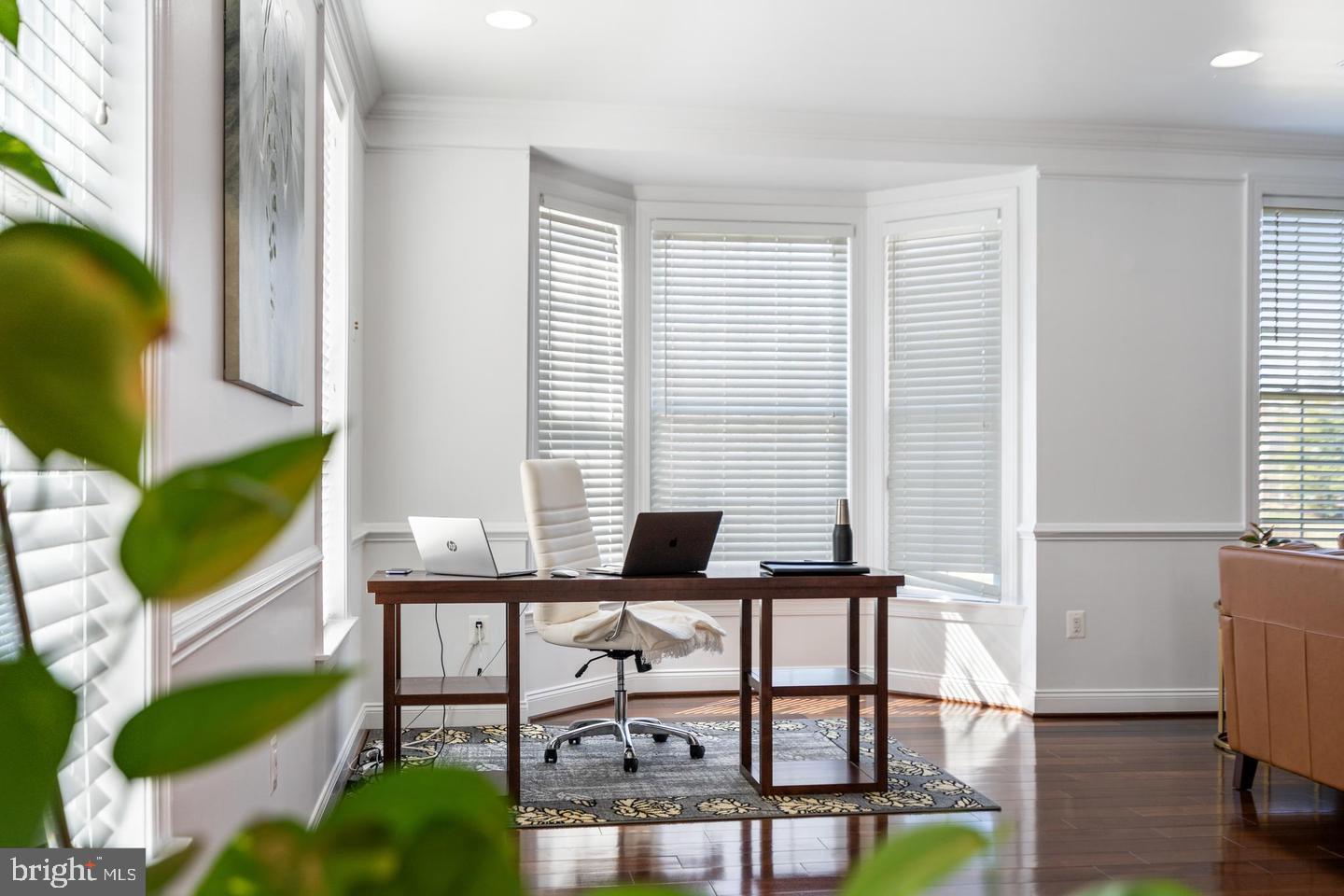 LOUDOUN VALLEY OLD TOWNE - Residential Lease