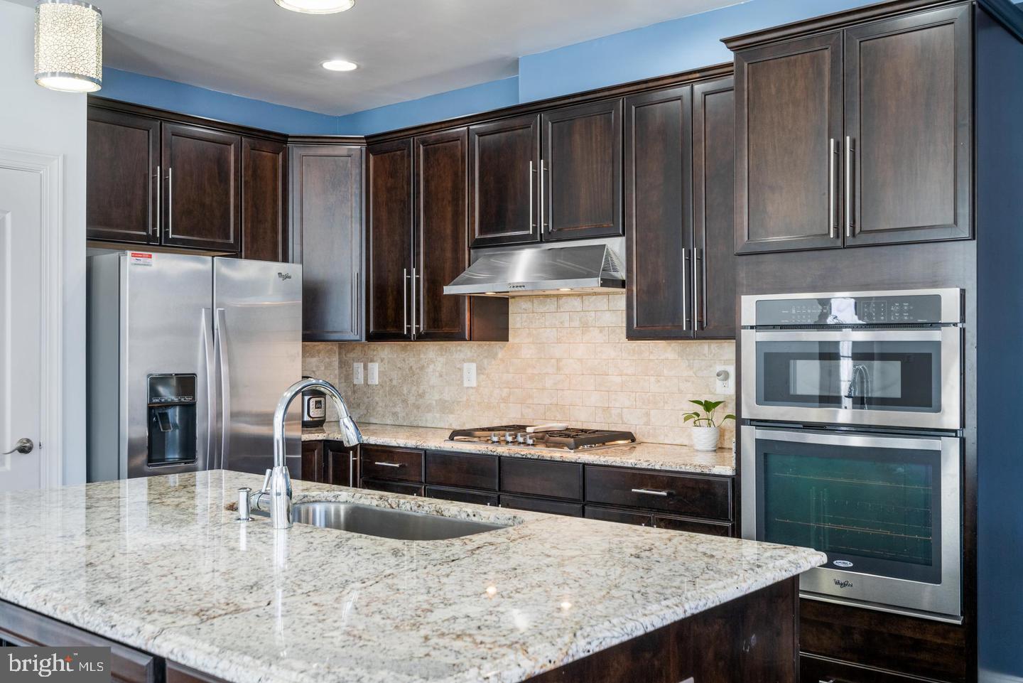 LOUDOUN VALLEY OLD TOWNE - Residential Lease