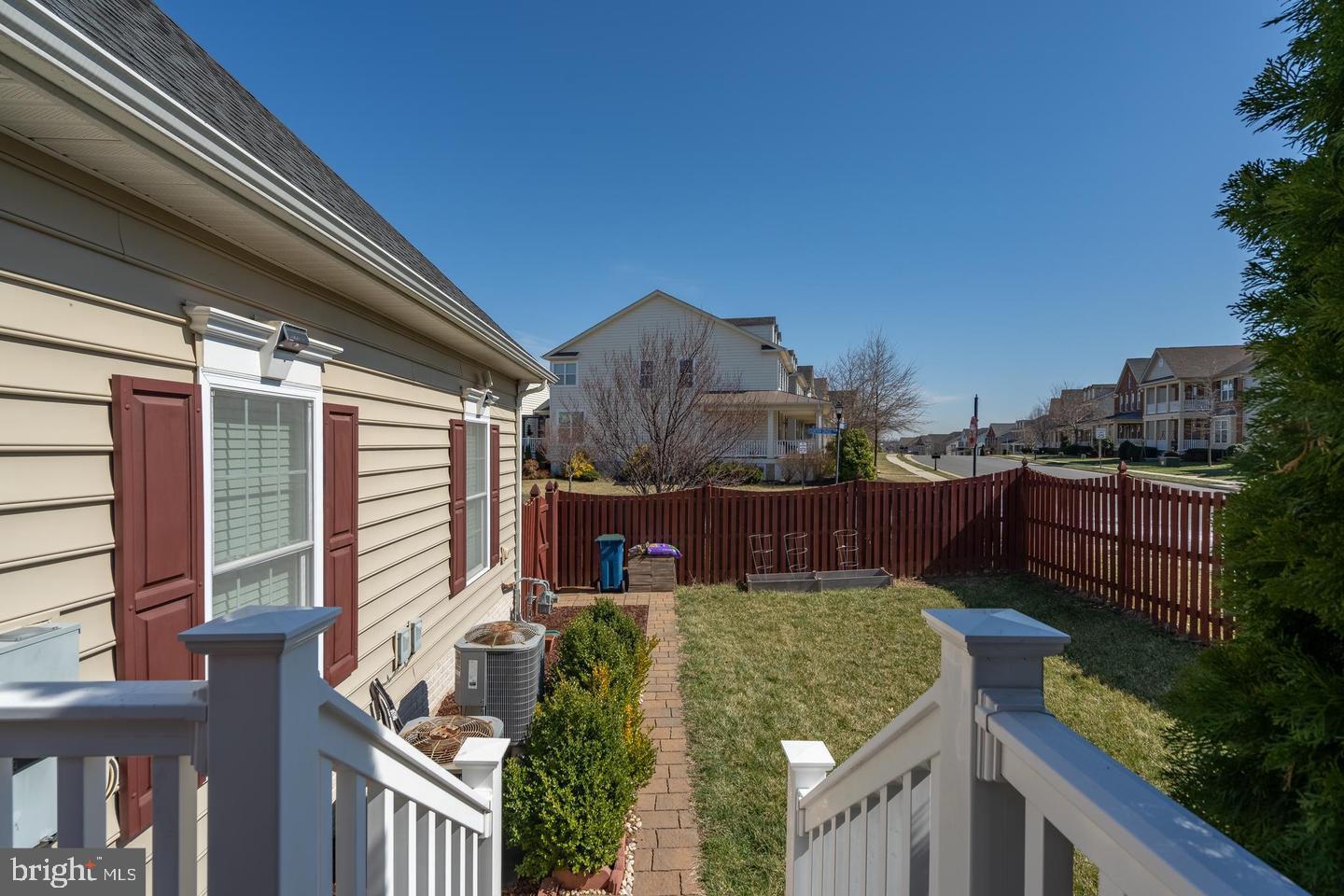 LOUDOUN VALLEY OLD TOWNE - Residential Lease