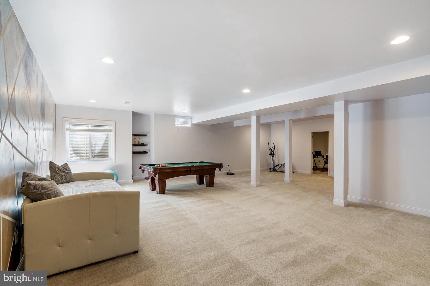 LOUDOUN VALLEY OLD TOWNE - Residential Lease