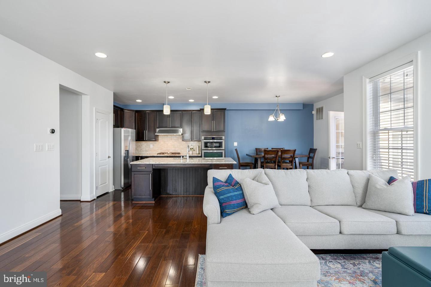 LOUDOUN VALLEY OLD TOWNE - Residential Lease