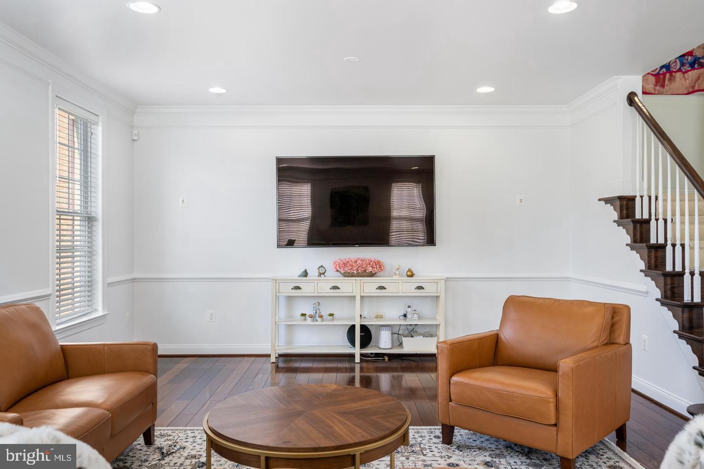 LOUDOUN VALLEY OLD TOWNE - Residential Lease