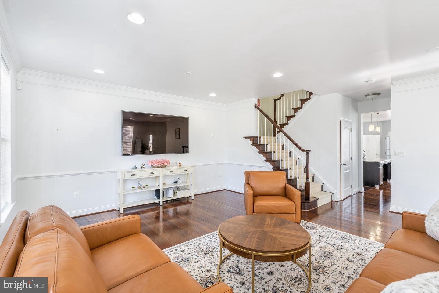 LOUDOUN VALLEY OLD TOWNE - Residential Lease