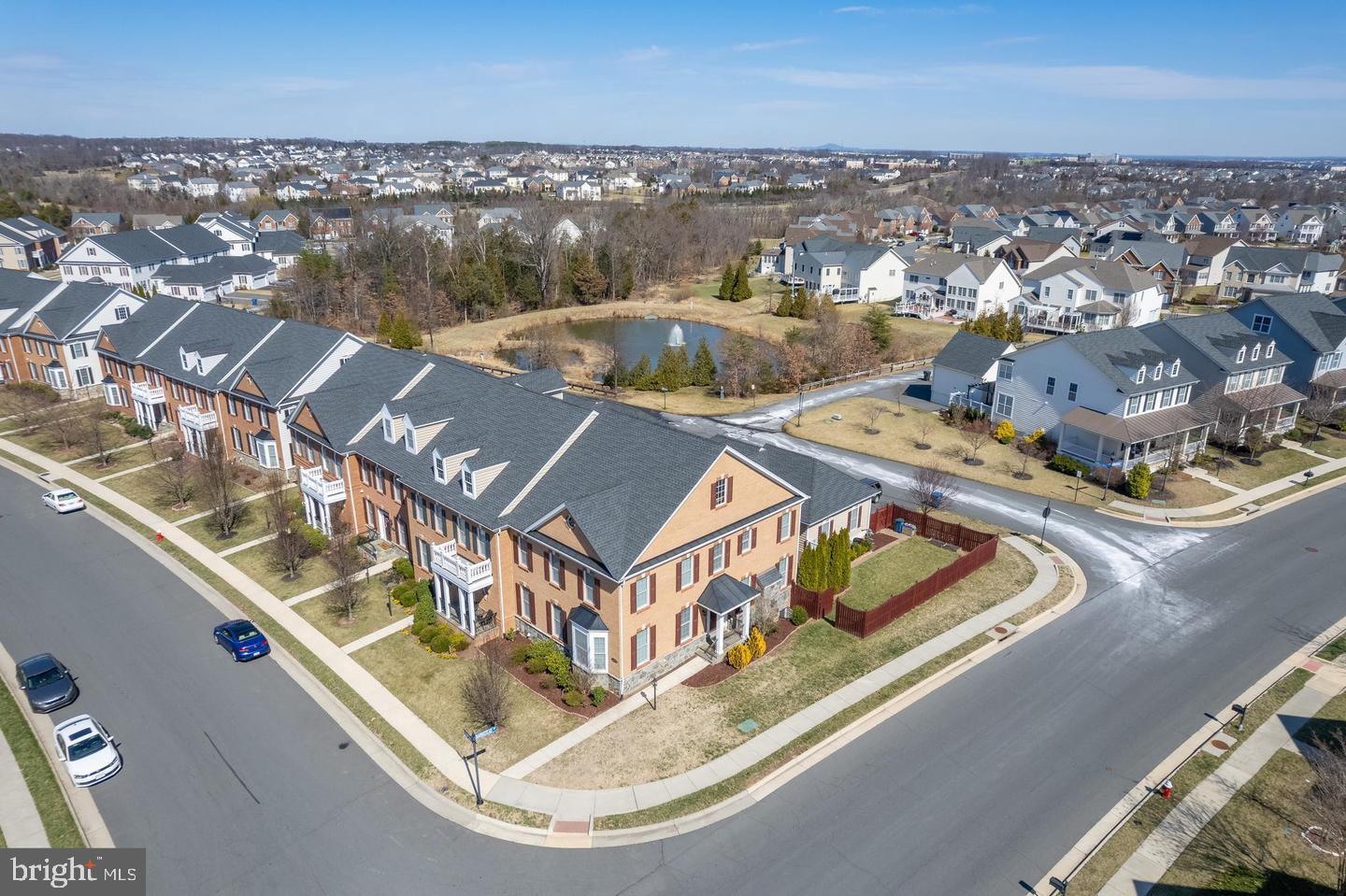 LOUDOUN VALLEY OLD TOWNE - Residential Lease